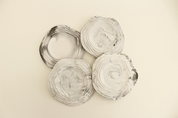 Floral-shaped Tray - Image 4